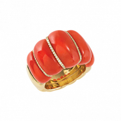 Anello Corni oro giallo corallo
