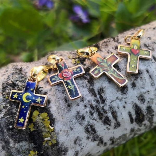 Ciondolo Crocifisso Classico di Gabriella Rivalta