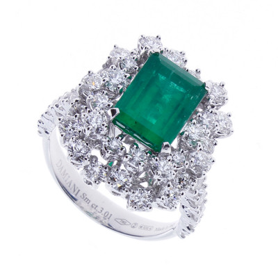 Anello Mimosa in oro bianco e diamanti ct. 3,01 GH e smeraldo ct. 2,22