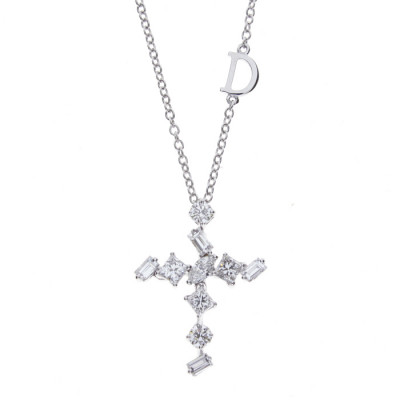 Collana Fantasy Croce con diamante ct. 0.82 GH VS